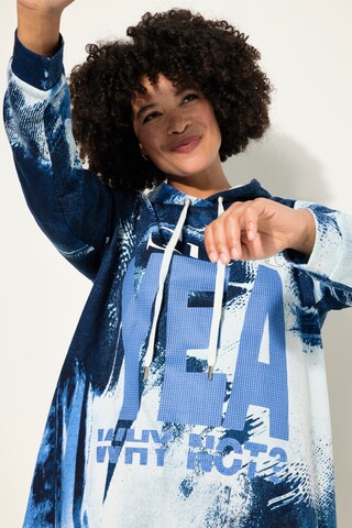 Angel of Style Sweatshirt in Blau