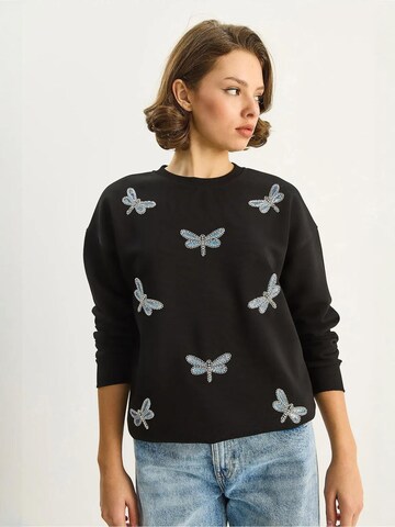 Felpa di Bianco Lucci in nero