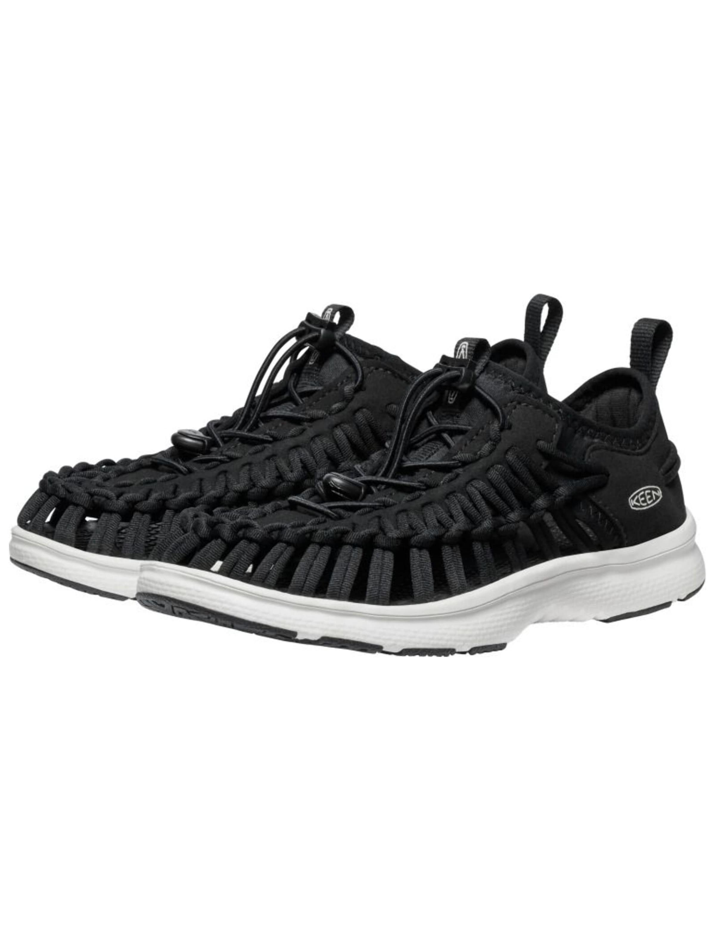 KEEN - Sandália em preto