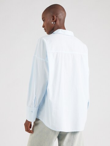 Monki Blouse in Blue