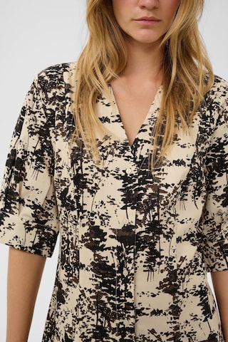 SOAKED IN LUXURY - Vestido camisero 'Naelle' en beige