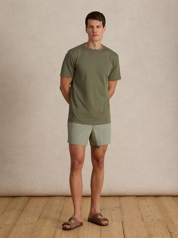 regular Pantaloncini da bagno 'Yigit' di DAN FOX APPAREL in verde