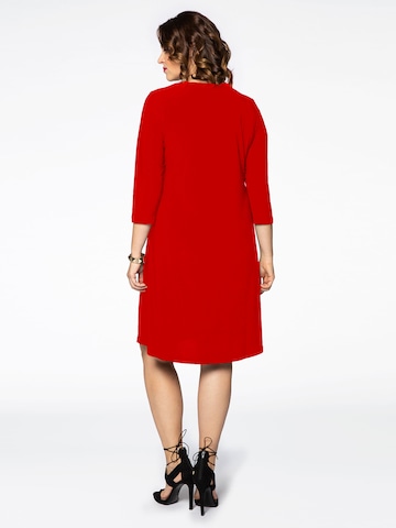 Yoek Dress in Red