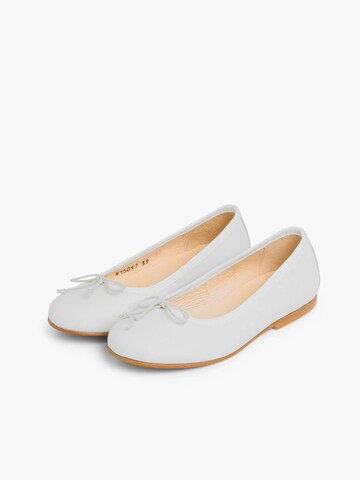 Ballerina di Pisamonas in bianco