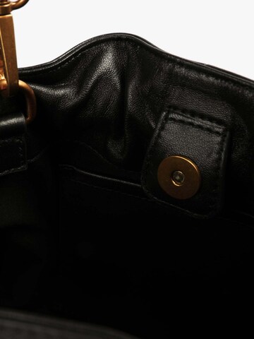 Scalpers Handbag in Black