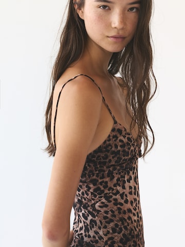 Abito di Pull&Bear in marrone
