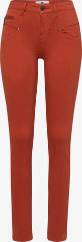 FREEMAN T. PORTER Regular Pants in Red: front
