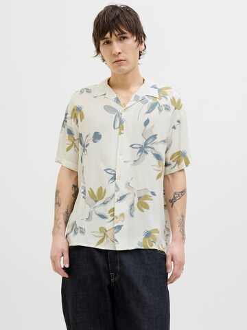 JACK & JONES - Ajuste confortable Camisa en blanco: frente