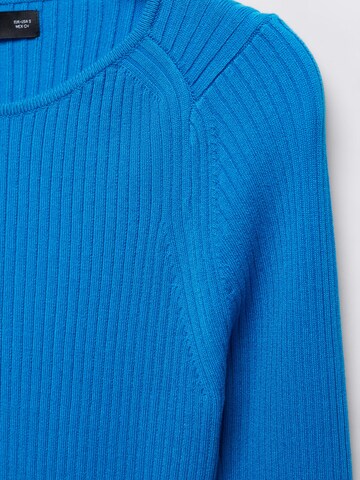 MANGO Пуловер 'ANNITA' в синьо