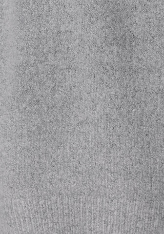 LAURA SCOTT Knit Cardigan in Grey