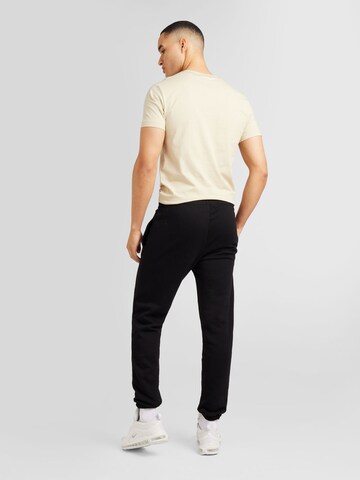 NEW ERA Tapered Broek 'NBA ESSENTIALS CHIBUL' in Zwart