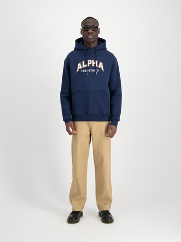 ALPHA INDUSTRIES Sweatshirt in Blauw