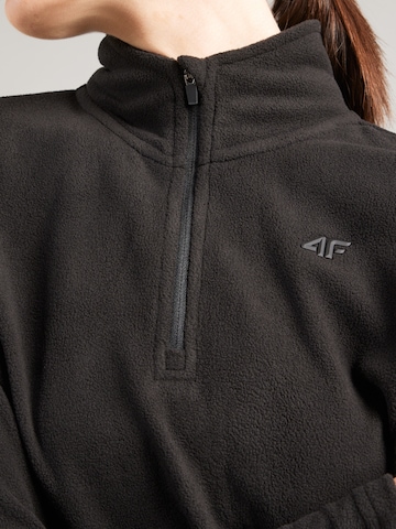 4F Спортен пуловер в черно