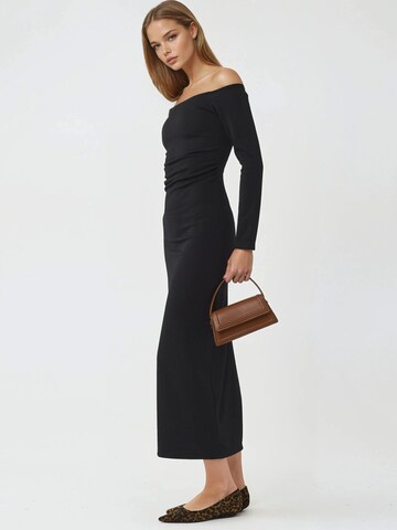 Busem Dress in Black