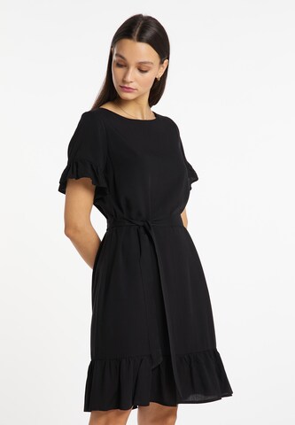 Usha - Vestido en negro: frente