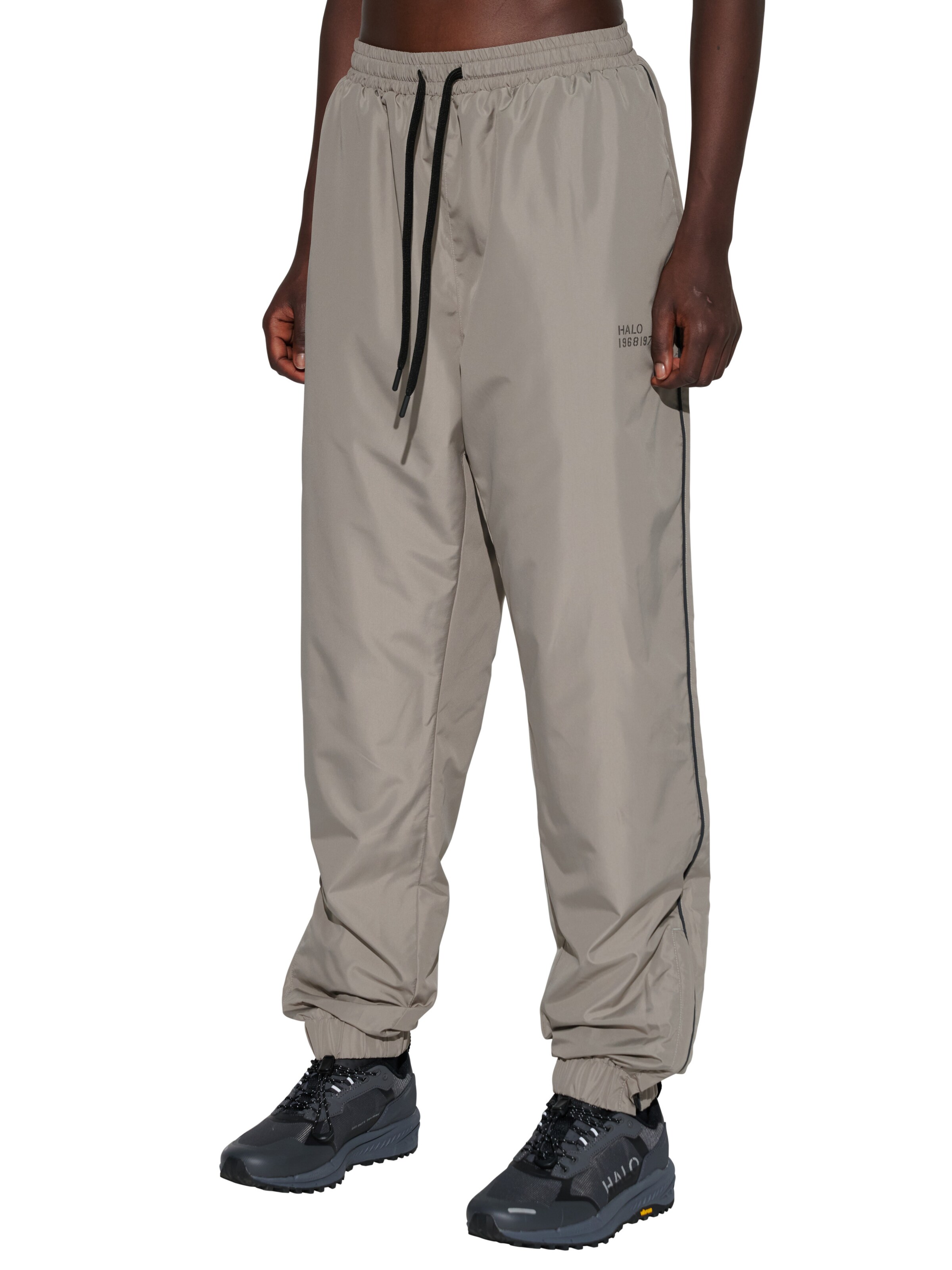 HALO Tapered Pants in Grey