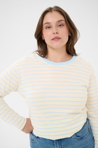T-shirt 'Winni' KAFFE CURVE en beige