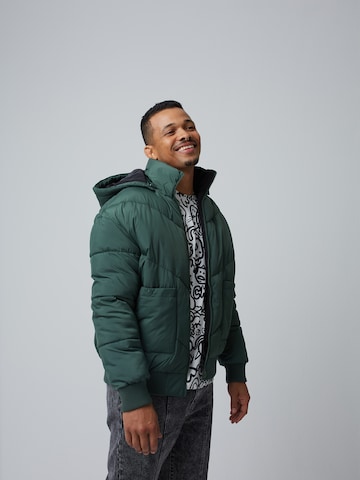 ABOUT YOU x Benny Cristo Between-Season Jacket 'Bruno' in Green: front