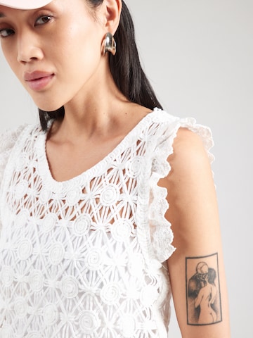 Hailys Top 'Na44dja' in White