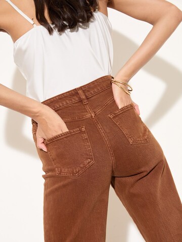 Friends Like These Широкий Джинсы в Коричневый