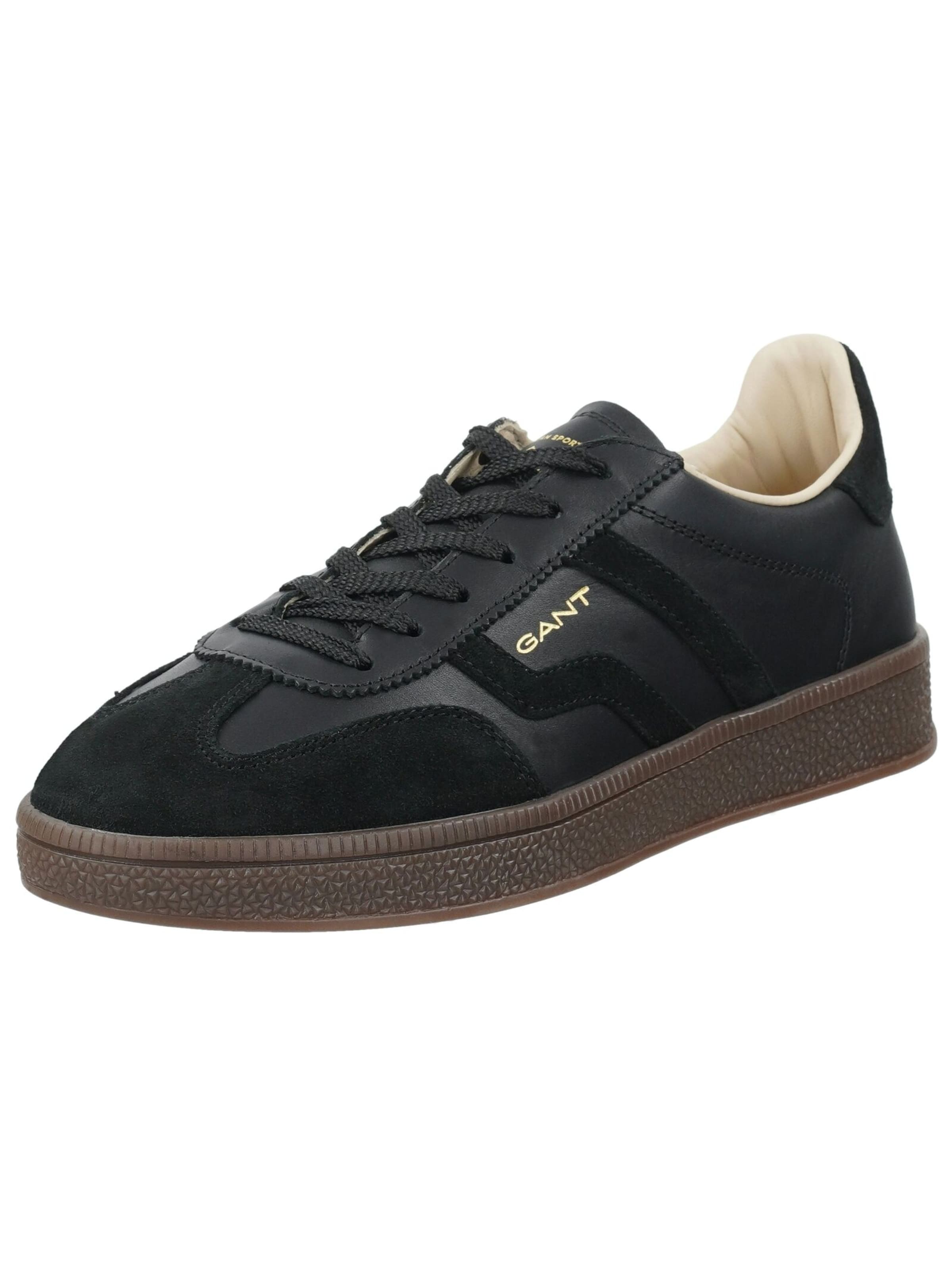 Baskets basses GANT en noir : devant