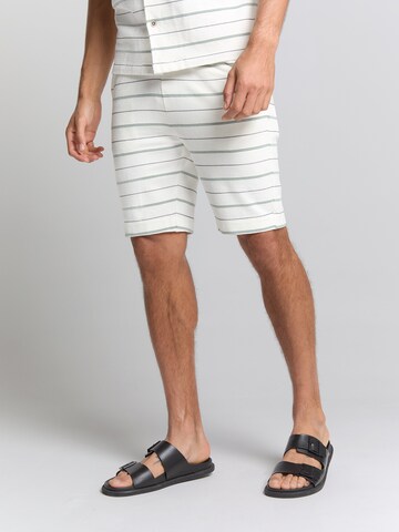 No Excess Regular Pants in White: front