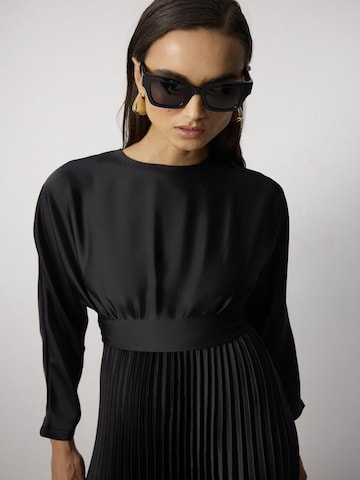 Touche Prive Dress in Black