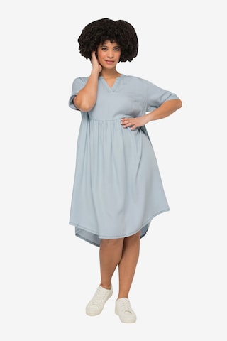 Angel of Style Shirt Dress in Blue: front