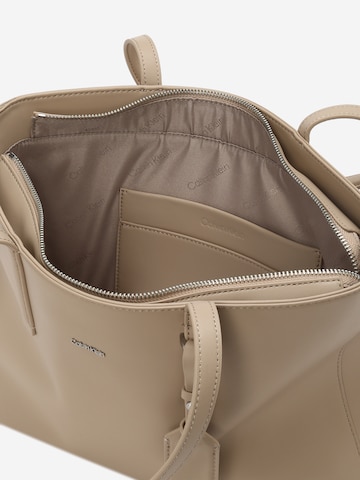 Calvin Klein حقيبة تسوق 'Must' بلون بيج