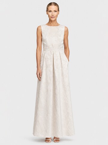 APART Evening Dress in Beige: front