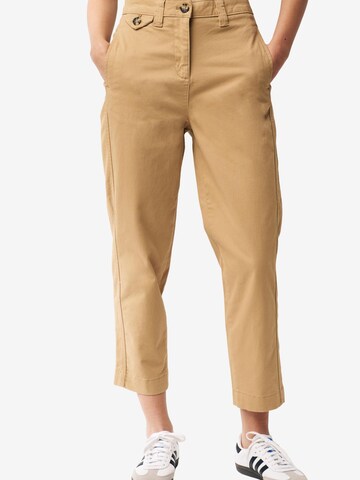 regular Pantaloni chino di Next in marrone: frontale