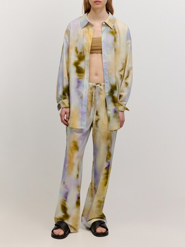 Flared Pantaloni 'Eileen' di EDITED in colori misti
