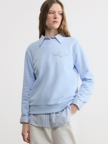 Sweat-shirt GANT en bleu : devant