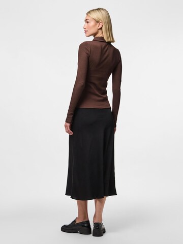 PIECES Shirts 'KITTE' i brun