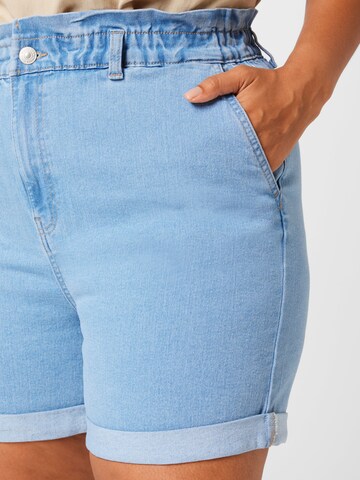 PIECES Curve Regular Jeans in Blau