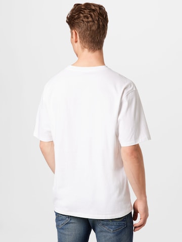 NU-IN - Camiseta en blanco