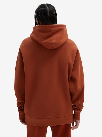 VANS Sweatshirt 'Comfycush' in Braun