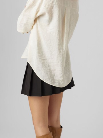 VERO MODA - Blusa 'Queeny' em branco