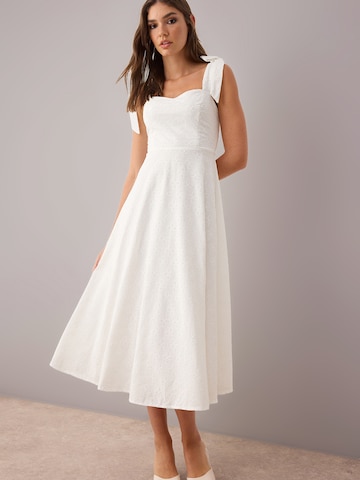Trendyol Evening dress in White: front