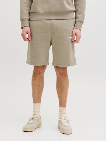 Regular Pantalon 'JREBKENNI ZACK' JJ Rebel en beige : devant