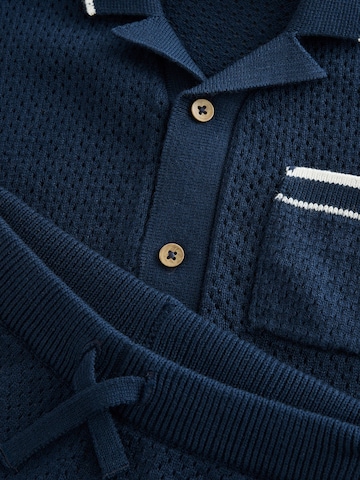Next Set in Blue