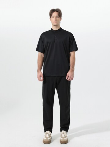 YOUTHUP Shirt 'Leibfrei' in Black