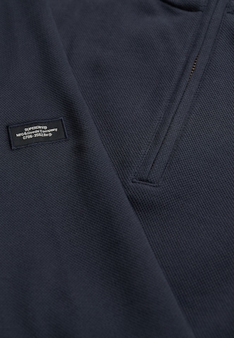 Sweat-shirt 'Essential' Superdry & Co en rouge