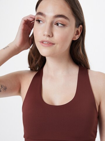 ABOUT YOU Sports Top 'Mila' in Brown