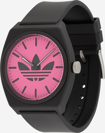 ADIDAS ORIGINALSAnalogni sat 'PROJECT TWO' - crna boja: prednji dio