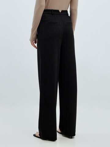 EDITED Wide leg Pleat-front trousers 'Sude' in Black