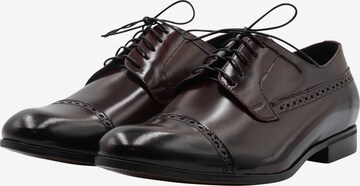 DreiMaster Klassik Lace-Up Shoes in Red