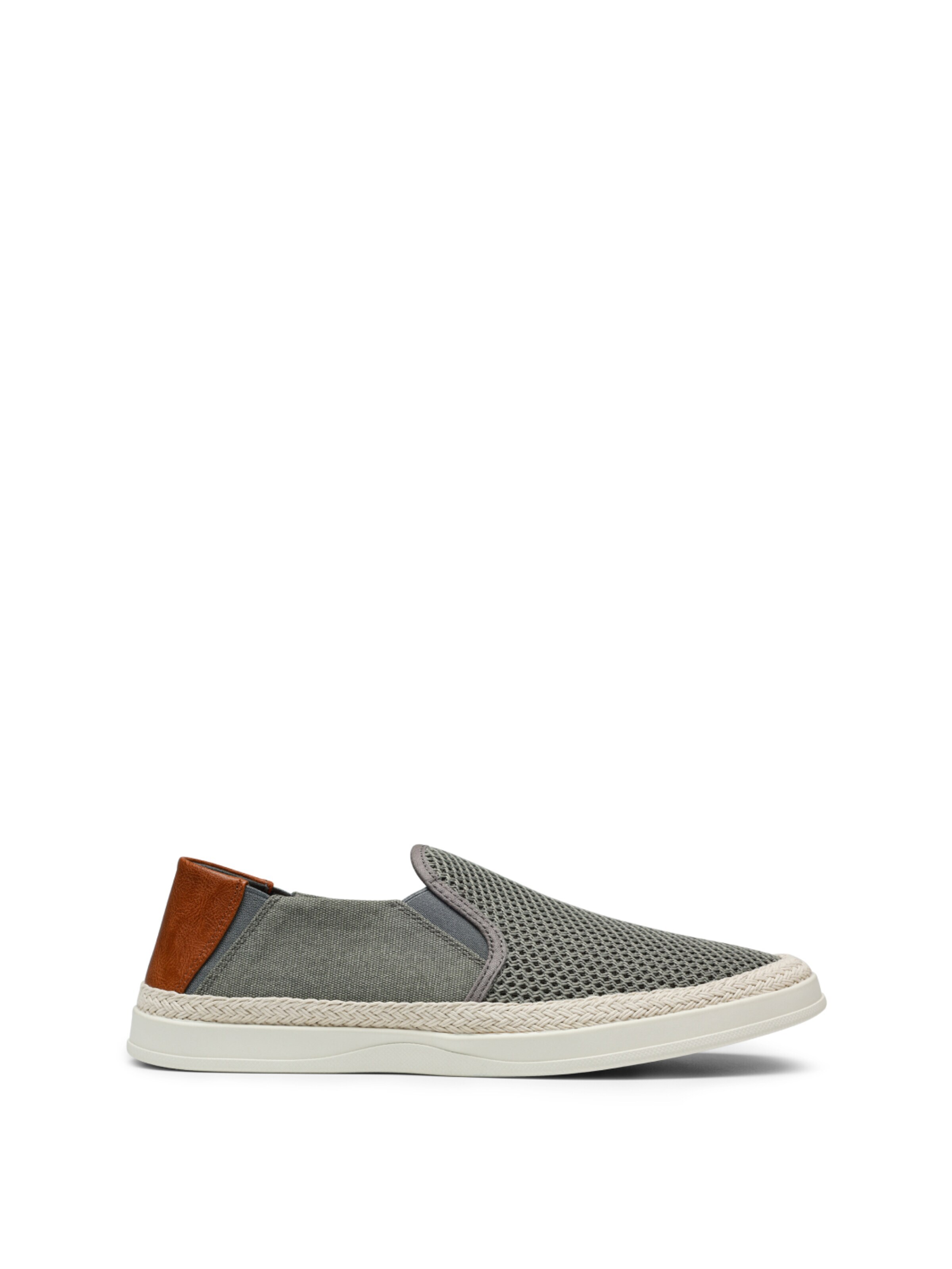 Scarpa slip-on di Bruno Marc in grigio
