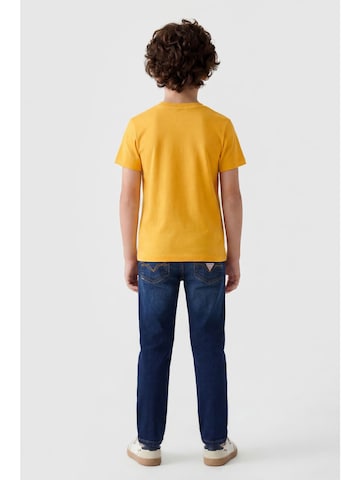 GUESS Regular Fit T-Shirt in Gelb
