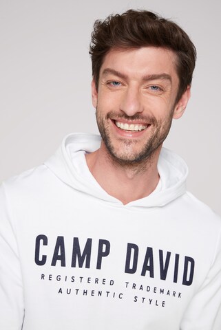 CAMP DAVID Sweatshirt in Weiß